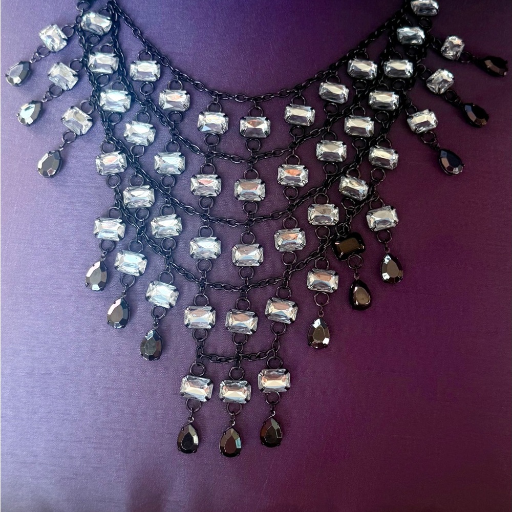 Elegant Black and Silver Necklace